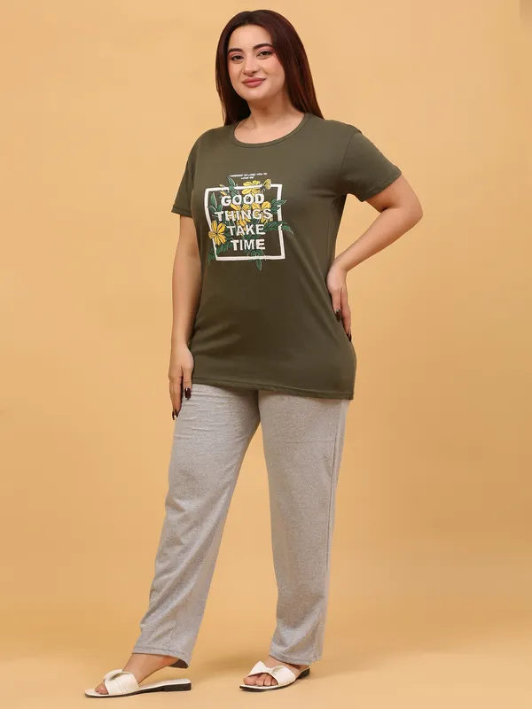 WOMEN_SHORT_TSHIRT_GOOD_THINGS(OLIVE)_LOWER(GREY)
