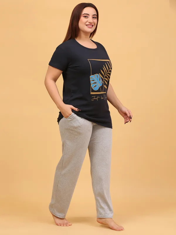 WOMEN_SHORT_TSHIRT_LEAF_(NAVY)_LOWER(GREY)