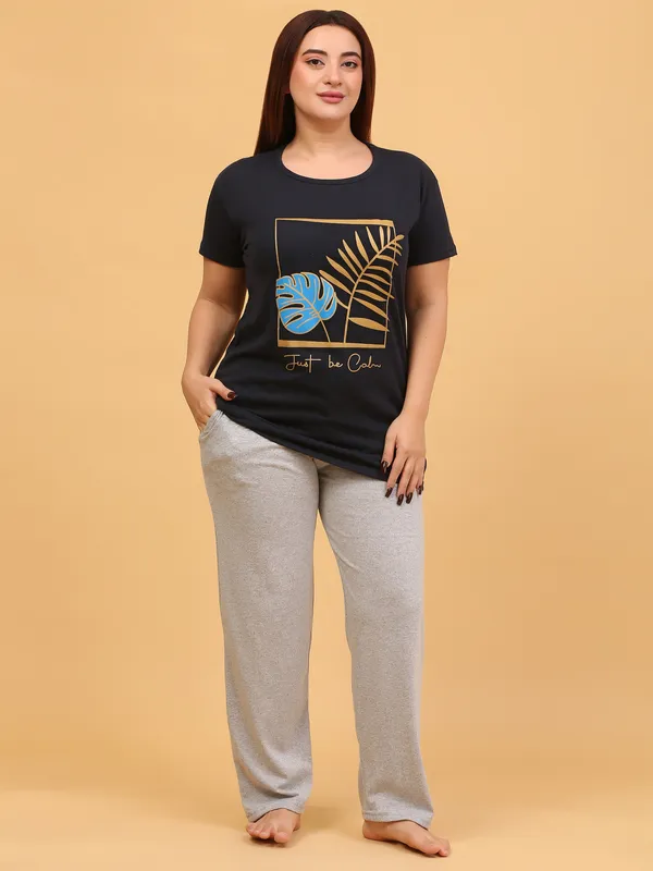 WOMEN_SHORT_TSHIRT_LEAF_(NAVY)_LOWER(GREY)