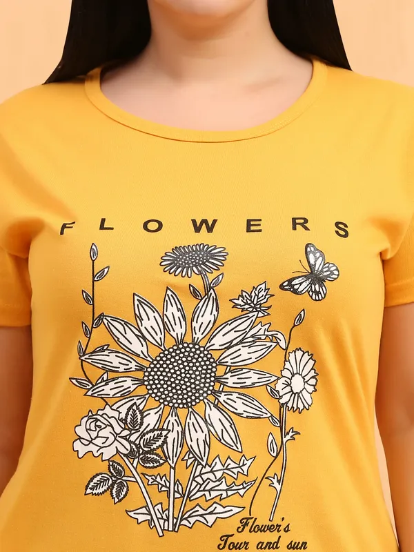 WOMEN_LONG_TSHIRT_FLOWERS(MUSTARD)_LOWER(BLACK)