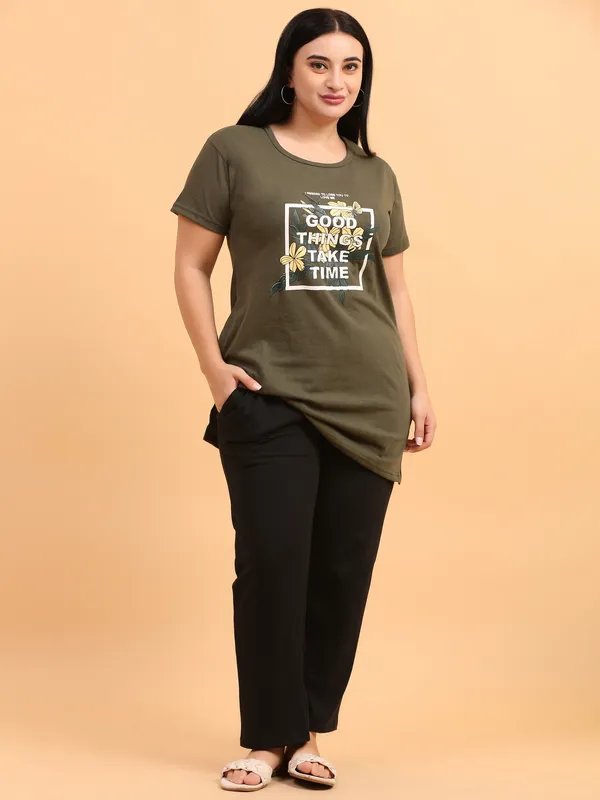 WOMEN_LONG_TSHIRT_GOOD_THINGS(OLIVE)_LOWER(BLACK)