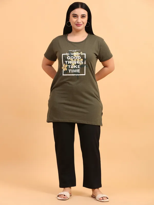 WOMEN_LONG_TSHIRT_GOOD_THINGS(OLIVE)_LOWER(BLACK)