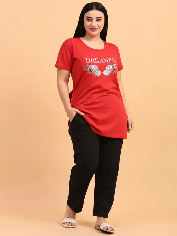 WOMEN_LONG_TSHIRT_DREAMER(RED)_LOWER(BLACK)