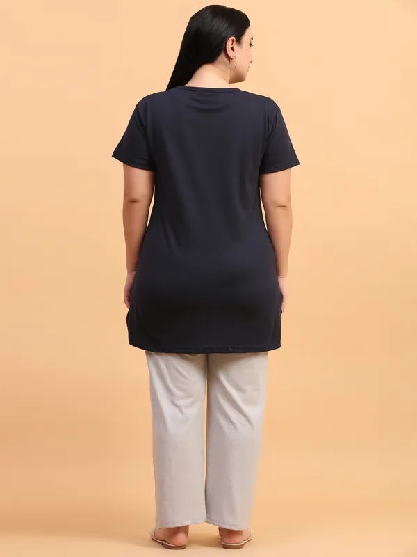 WOMEN_LONG_TSHIRT_LEAF_(NAVY)_LOWER(BLACK)
