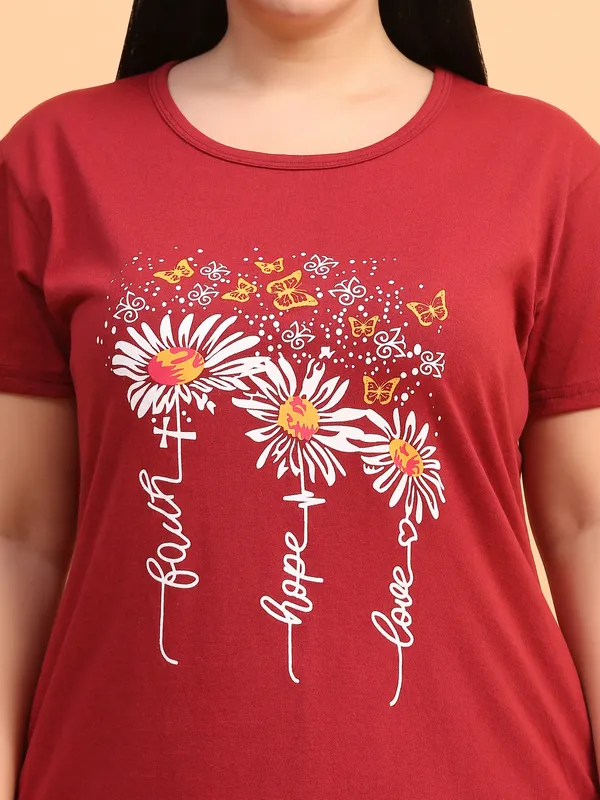 WOMEN_LONG_TSHIRT_FAITH_HOPE_LOVE(MAROON)