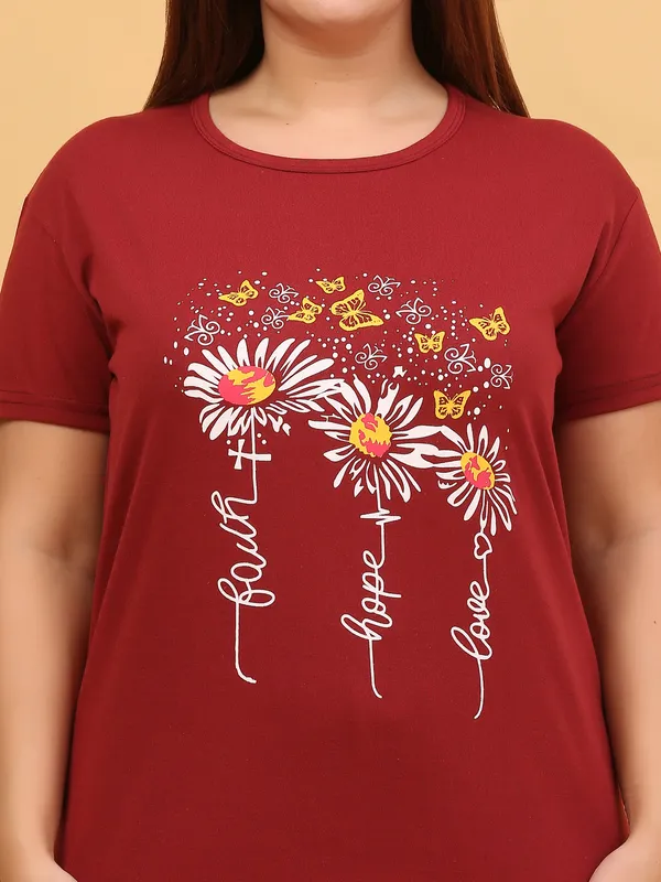 WOMEN_SHORT_TSHIRT_FAITH_HOPE_LOVE(MAROON)