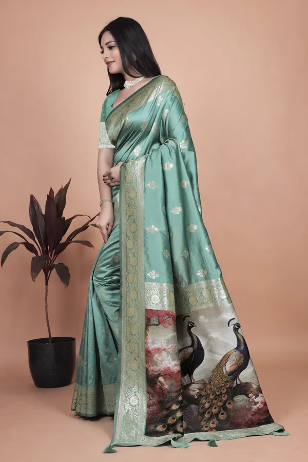 Peacock_Elegant_Motif_Silk_Saree_For_Women