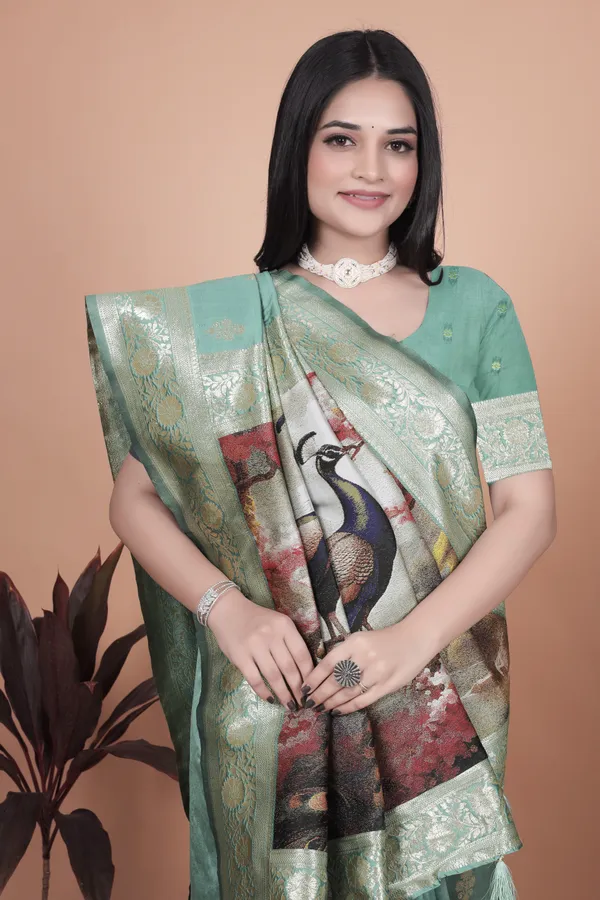 Peacock_Elegant_Motif_Silk_Saree_For_Women