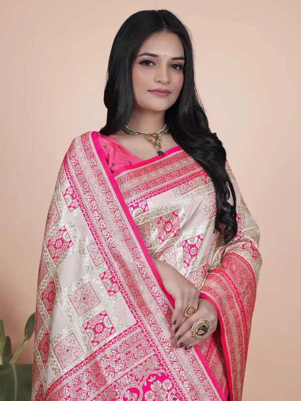 Cream_And_Pink_Banarasi_Silk_Saree_With_Rich_Silver_Zari_Weaving_For_Women