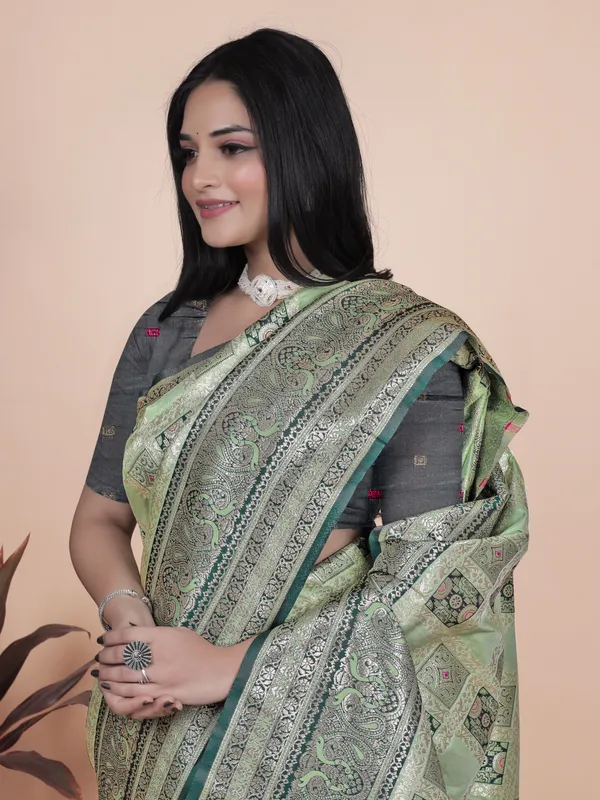 Pastel_Green_And_Dark_Green_Banarasi_Silk_Saree_With_Silver_Zari_Weaving_For_Women