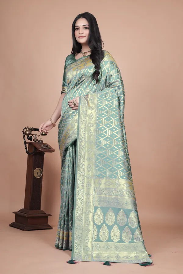 Pastel_Green_Banarasi_Silk_Saree_With_Golden_Zari_Geometric_&_Floral_Weaves_For_Women