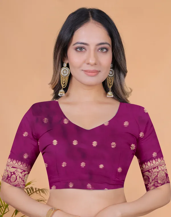 Emerald_Green_Plum_Banarasi_Silk_Saree_With_Floral_Zari_Accents_For_Women