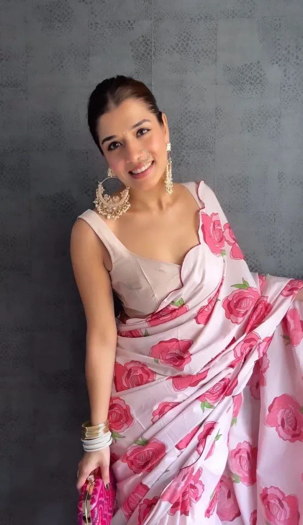 Pink_Linen_Rosette_Flow_Floral-Printed_Saree_For_Women