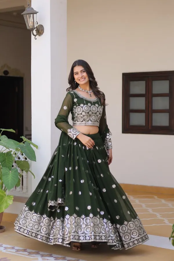 Mahendi_Heavy_Embroidert_Work_Lehenga_For_Women