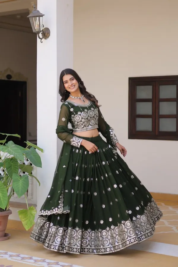 Mahendi_Heavy_Embroidert_Work_Lehenga_For_Women