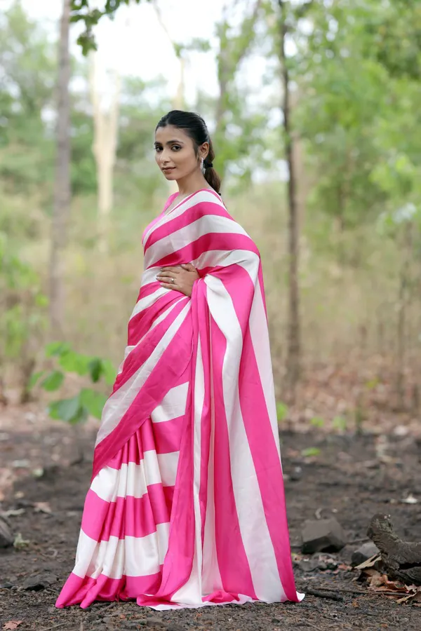 Pink_Satin_Saree_with_Artistic_Digital_Prints_For_Women