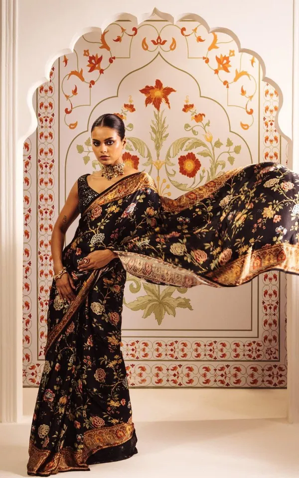 Black_Satin_Designer_Digital_Print_Saree_For_Women