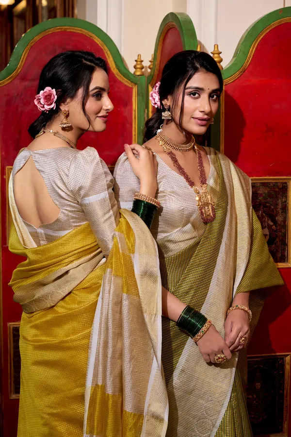 Yellow_Weightless_Marbal_(Georgette)_Printed_with_love_and_petals_Saree_For_Women