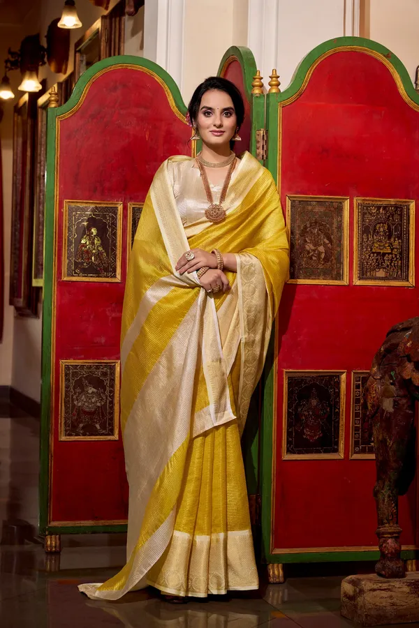 Yellow_Weightless_Marbal_(Georgette)_Printed_with_love_and_petals_Saree_For_Women