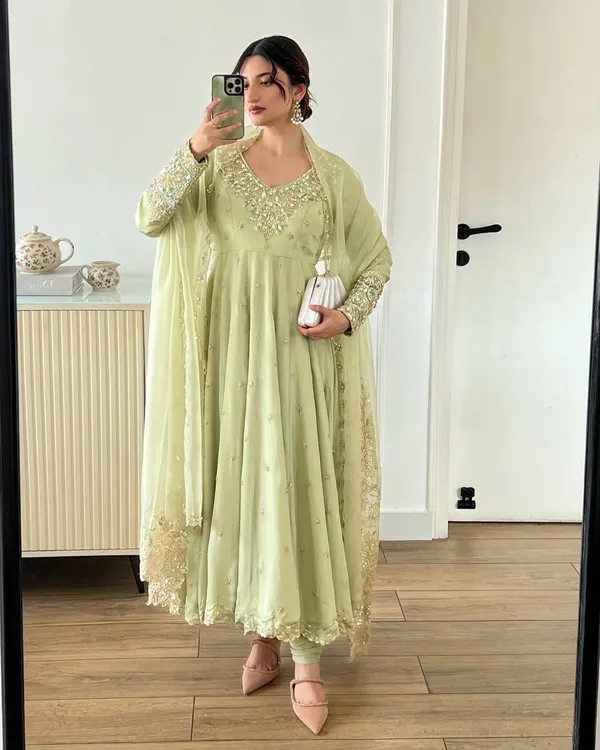 Light_Green_Heavy_Georgette_With_Full_Heavy_Embroidery_Rembo_Sequence_Work_With_Moti_Work_With_Sleeve_For_Women