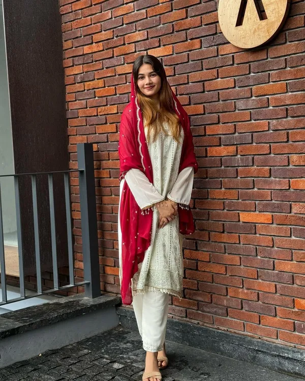 White_Heavy_Faux_Georgette_Top_Plazzo_&_Dupatta_Set_For_Women