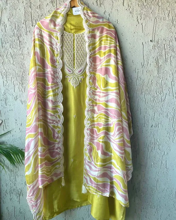 Lemon_Green_Pure_Chinon_Silk_With_Embroidery_5Mm_Sequence_Work_Salwar_Suit_For_Women
