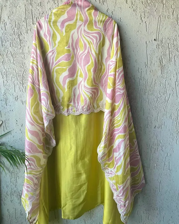 Lemon_Green_Pure_Chinon_Silk_With_Embroidery_5Mm_Sequence_Work_Salwar_Suit_For_Women