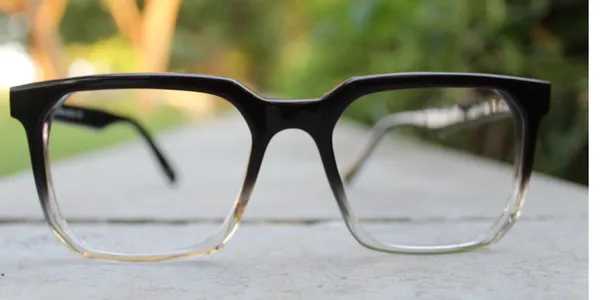 Dark_Brown_&_White_Wayfarer_Shaped_Premium_Acetate_Full_Rim_Lightweight_Premium_Eye_Frames_For_Unisex_|_Blue_Ray_Zero_Power