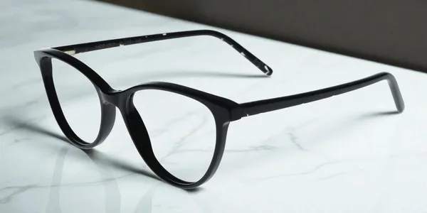 Black_&_White_Cat_Eye_Shaped_Premium_Acetate_Full_Rim_Women_Lightweight_Premium_Eye_Frames_For_Unisex_|_Blue_Ray_Zero_Power