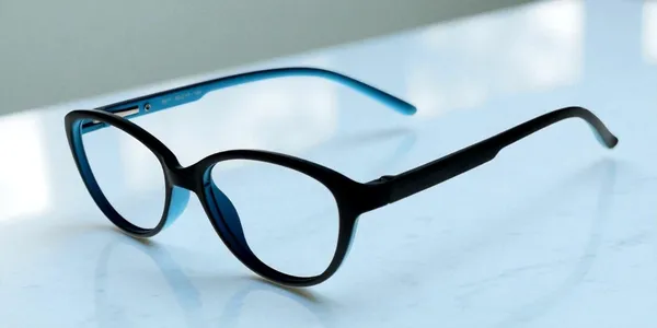 Black_&_Blue_Cat_Eye_Shape_Tr_Full_Rim_Frames_For_Girls_Lightweight_Eyeframes_And_Eyewear_For_Unisex_|_Blue_Ray_Zero_Power