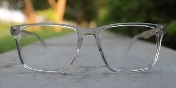 Transparent_White_Wayfarer_Shaped_Premium_Acetate_Full_Rim_Lightweight_Premium_Eye_Frames_For_Unisex_|_Blue_Ray_Zero_Power
