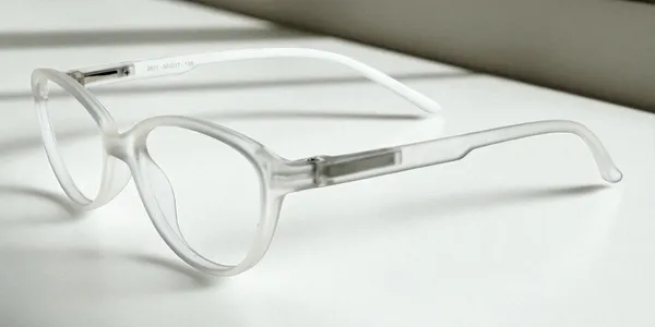 Transparent_&_White_Cat_Eye_Shape_Tr_Full_Rim_Frames_For_Girls_Lightweight_Eyeframes_And_Eyewear_For_Unisex_|_Blue_Ray_Zero_Power