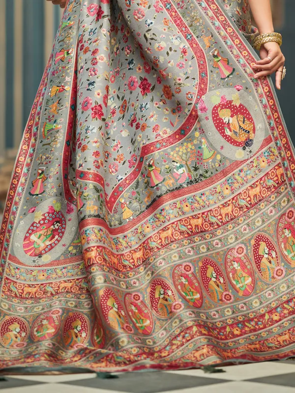Light_Grey_Soft_Silk_For_Women_&_Girls