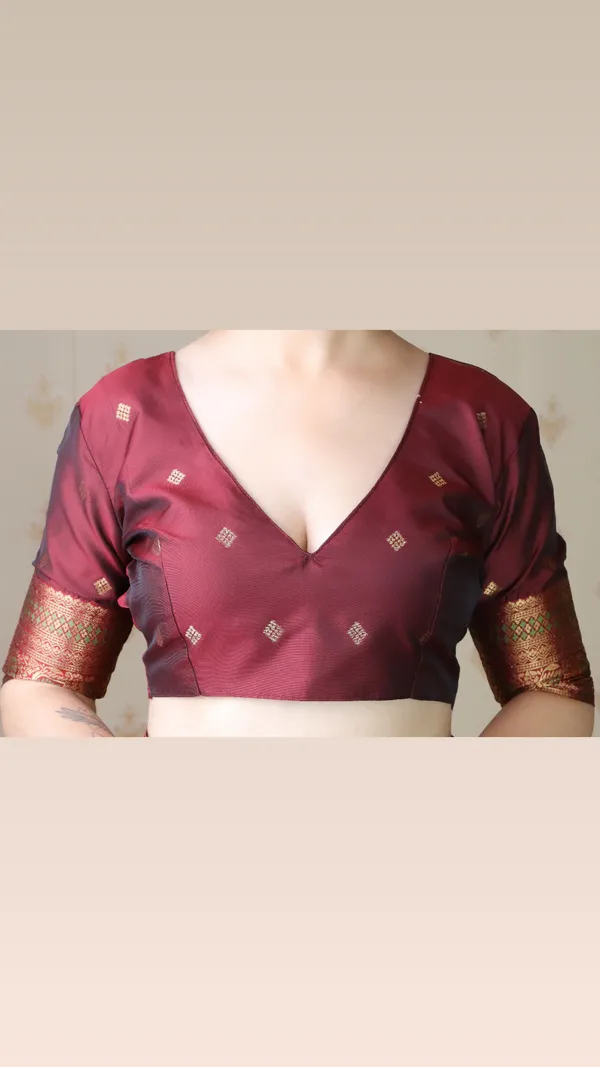 Green_Premium_Banarasi_Soft_Silk_With_Gold_Zari_Zig_Zag_Geometric_Weaved_Saree_With_Blouse_Piece_For_Women_&_Girl
