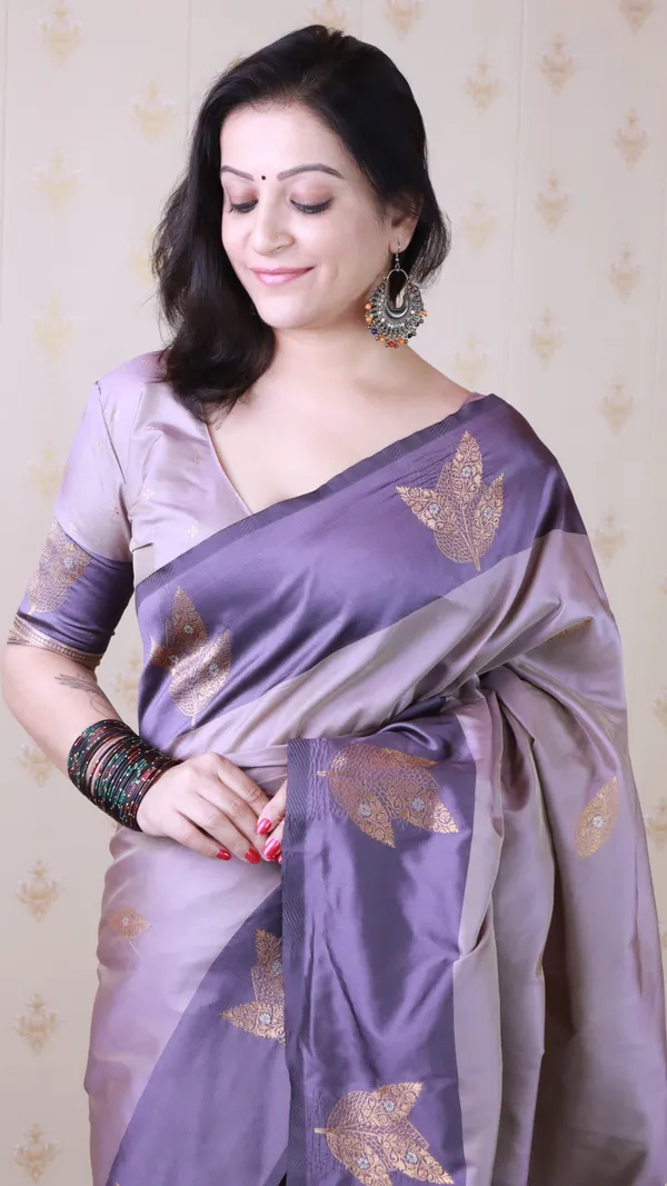 Lavender_Soft_Silk_With_Zig_Zag_Motifs_Saree_With_Blouse_Piece_For_Women_&_Girl