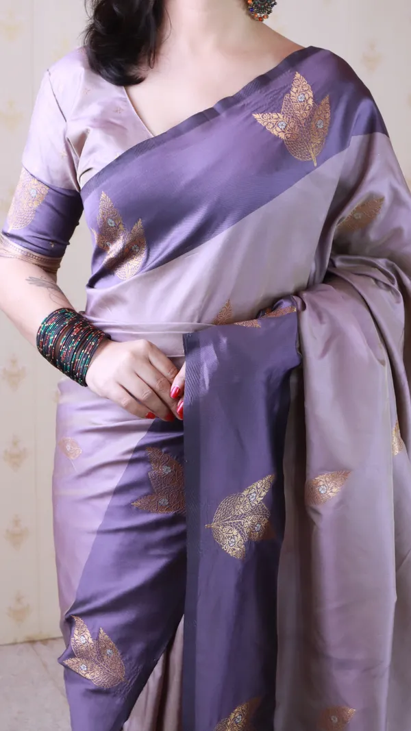 Lavender_Soft_Silk_With_Zig_Zag_Motifs_Saree_With_Blouse_Piece_For_Women_&_Girl