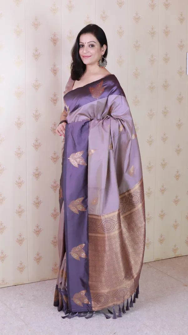 Lavender_Soft_Silk_With_Zig_Zag_Motifs_Saree_With_Blouse_Piece_For_Women_&_Girl