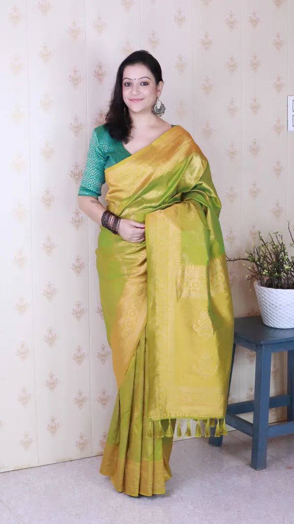 Mehandi_Soft_Silk_With_Flower_Meenakari_Motifs_Saree_With_Blouse_Piece_For_Women_&_Girl