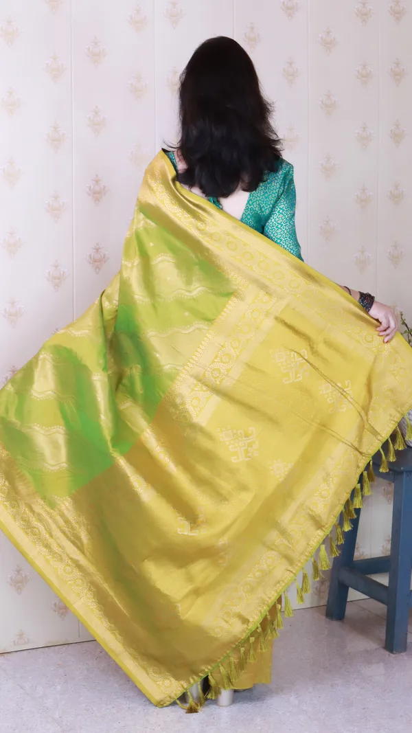 Mehandi_Soft_Silk_With_Flower_Meenakari_Motifs_Saree_With_Blouse_Piece_For_Women_&_Girl