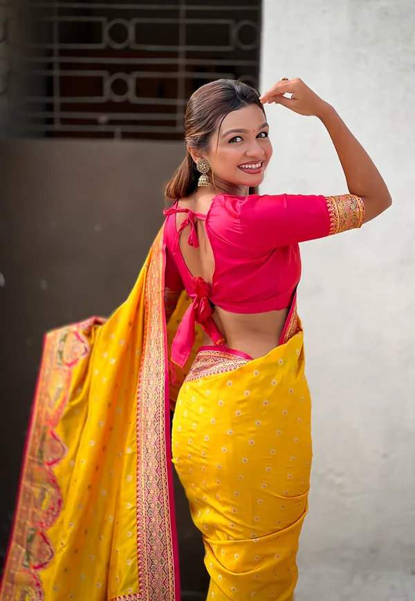 Mustard_Pashmina_Darbari_Saree_With_Gold_Zari_Weaved_Saree_With_Blouse_Piece_For_Women_&_Girl