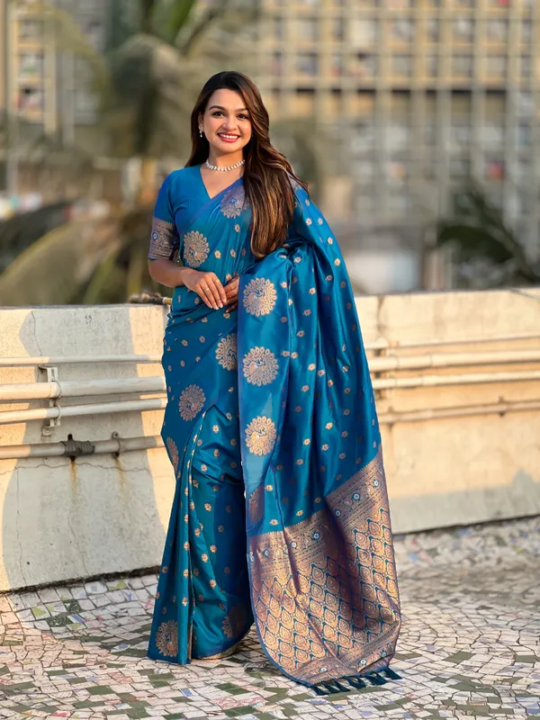 Sky_Blue_Premium_Soft_Moonga_Silk_With_Blouse_Piece_For_Women_&_Girls