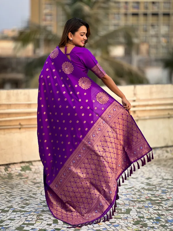 Violet_Premium_Soft_Moonga_Silk_With_Blouse_Piece_For_Women_&_Girls