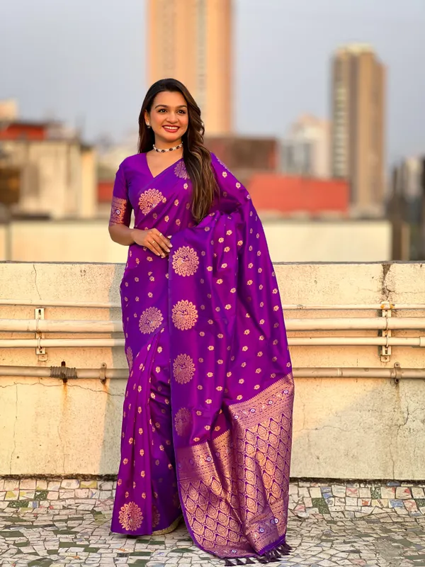 Violet_Premium_Soft_Moonga_Silk_With_Blouse_Piece_For_Women_&_Girls