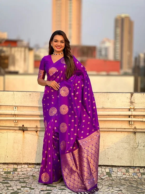 Violet_Premium_Soft_Moonga_Silk_With_Blouse_Piece_For_Women_&_Girls