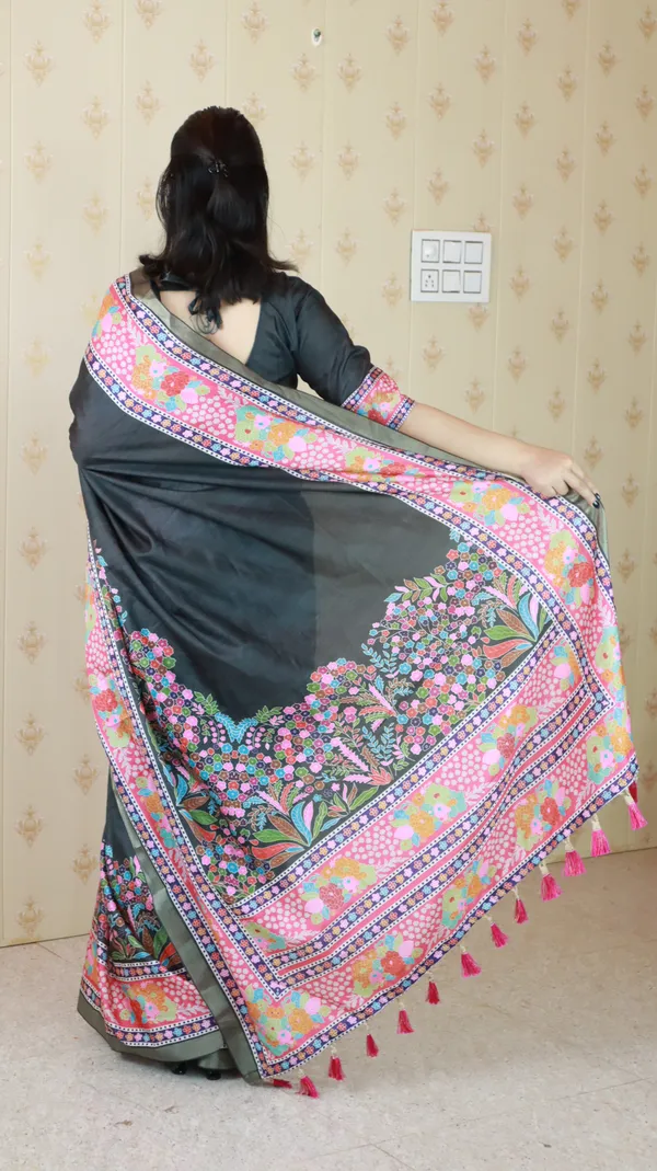 Black_Tussar_Silk_With_Floral_Prints_Saree_With_Blouse_Piece_For_Women_&_Girl