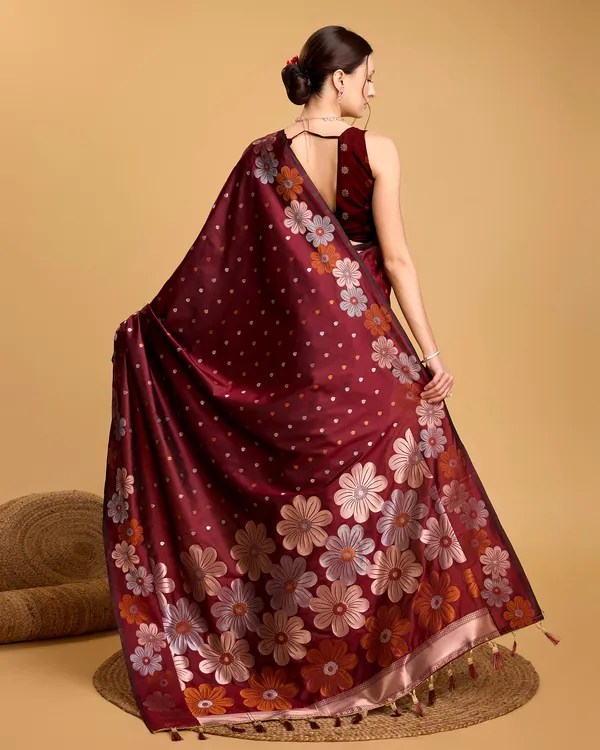 Maroon_Patola_Silk_Weaved_Saree_With_Contrast_Meenakari_Saree_For_Women_&_Girls