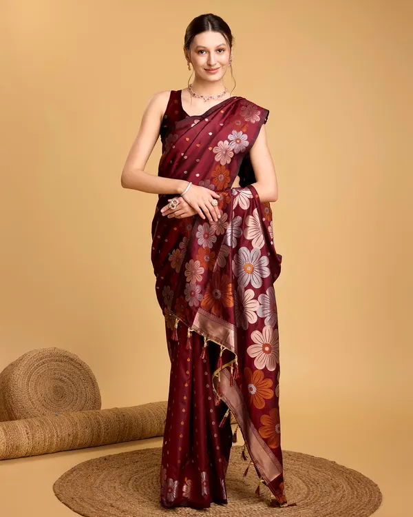 Maroon_Patola_Silk_Weaved_Saree_With_Contrast_Meenakari_Saree_For_Women_&_Girls