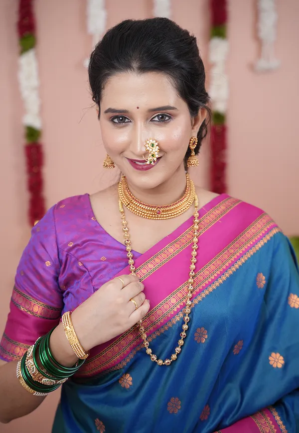 Rama_Pink_Soft_Silk_With_Floral_Motifs_Weaved_Saree_With_Blouse_Piece_For_Women_&_Girl
