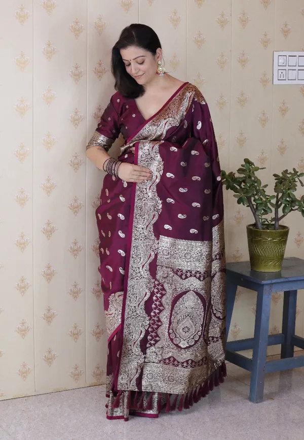Purple_Premium_Banarasi_Soft_Silk_With_Silver_Zari_Jaal_Weaved_Saree_With_Blouse_Piece_For_Women_&_Girl