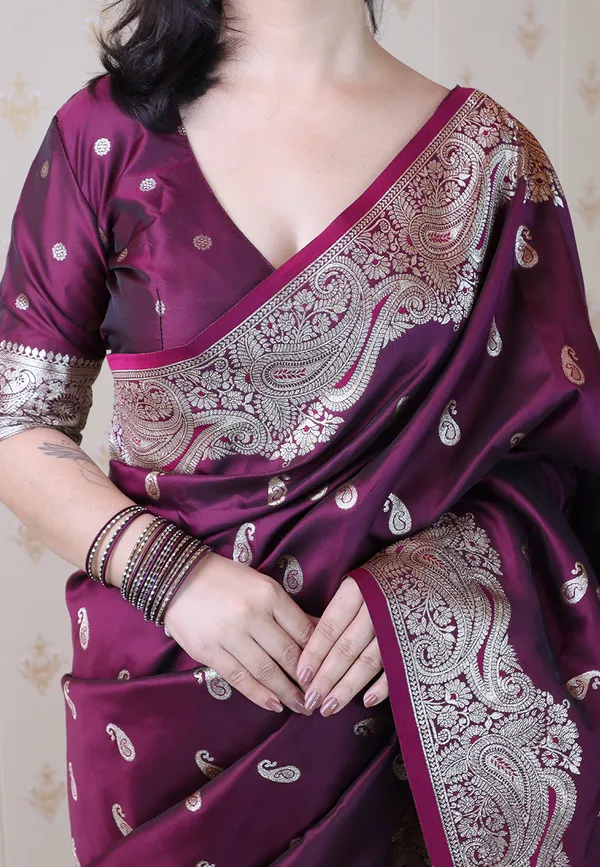 Purple_Premium_Banarasi_Soft_Silk_With_Silver_Zari_Jaal_Weaved_Saree_With_Blouse_Piece_For_Women_&_Girl